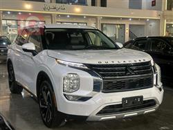 ميتسوبيشي اوتلاندر